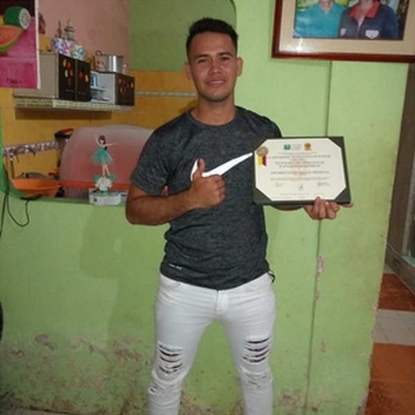 Edward - Profe de física y química - Arjona