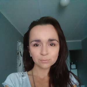 Roxanne - Esthetics tutor - East London