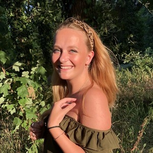 Anke - Leraar nederlands (schoolvak) - Geldrop