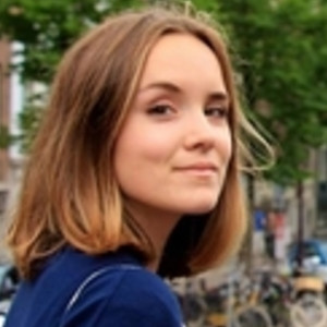 Delphine - Prof de droit civil - Paris