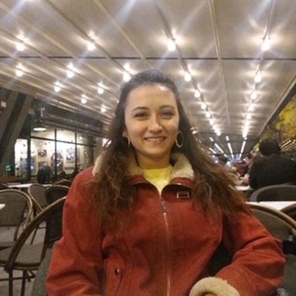 Simge Cemre - Matematik öğretmeni - Konya