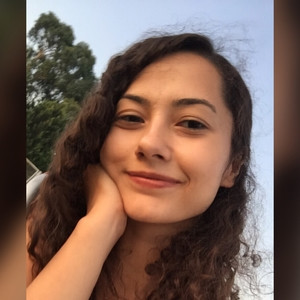 Ceyda - Ödevlere yardım öğretmeni - 