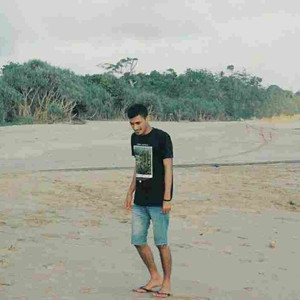 Edi - Guru video editing - Malang