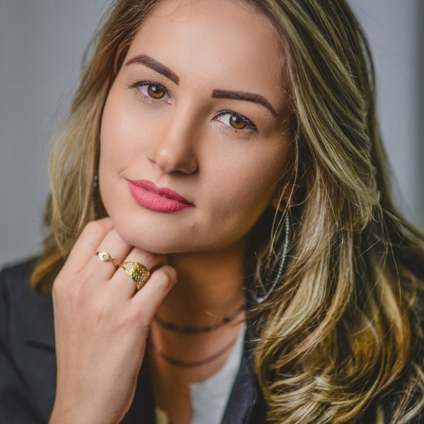 NADINE - Professor de desenvolvimento pessoal - Santa Rosa (Rio Grande do Sul)