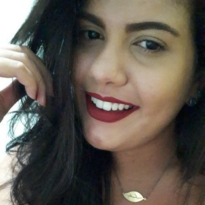 Tayna - Prof de odontologia - Santa Maria