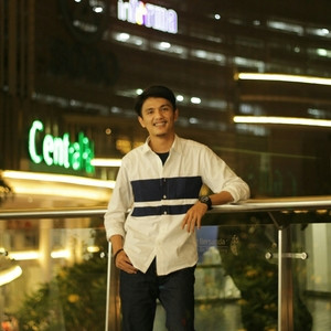 Fauzi - Guru grammar bahasa inggris - Menteng