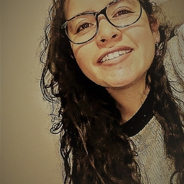 Angela - Profesor de historia - Bogotá