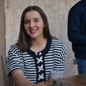 Floriane - Prof d'aide aux devoirs - Vienne