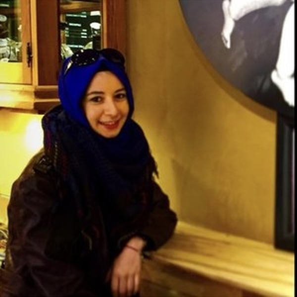 Özge - İngilizce öğretmeni - Washington