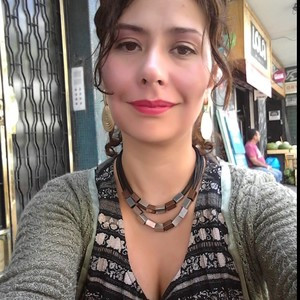 Monica - Profesor de artes plásticas - Santiago
