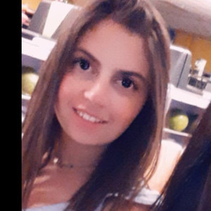 Zoé - Prof d'aide à la rédaction de cv - lettre de motivation - Montluçon