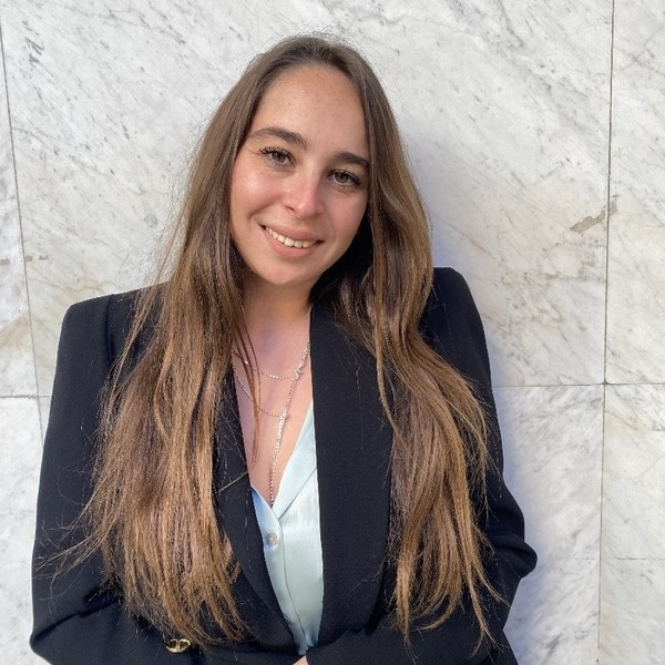 Laury - Prof de mémorisation - Marseille