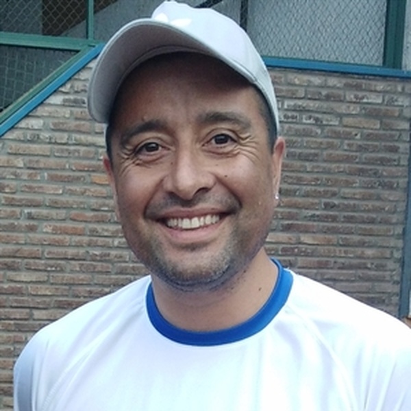 Claudio - Profesor tenis - Buenos Aires