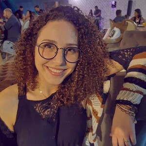 Ana Clara - Professor de biologia celular - 