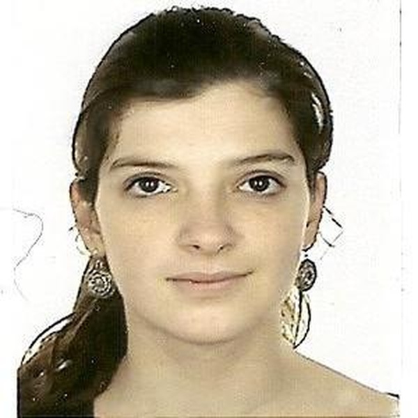 Amélia - Prof d'économie - Montpellier