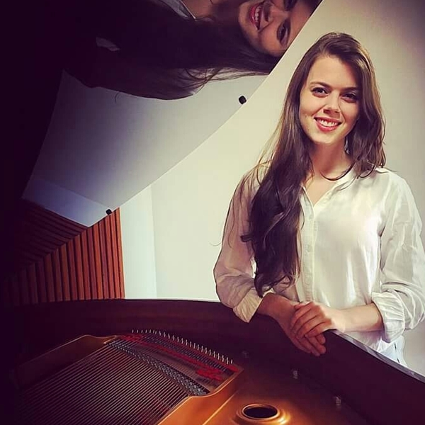 Anna Luisa Pires - Prof piano - Odivelas