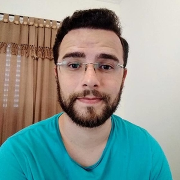 Mateus - Professor de História (Ensino Superior) - Roseira
