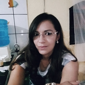 Shirley - Prof de auxílio nos trabalhos de casa - Peruíbe