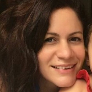 Liz Cristina - Prof de sociologia - 