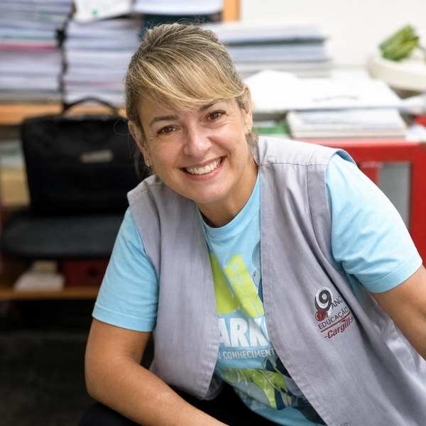 Cristiane - Professor de Apoio a Alunos com Problemas de Cálculo - Centro