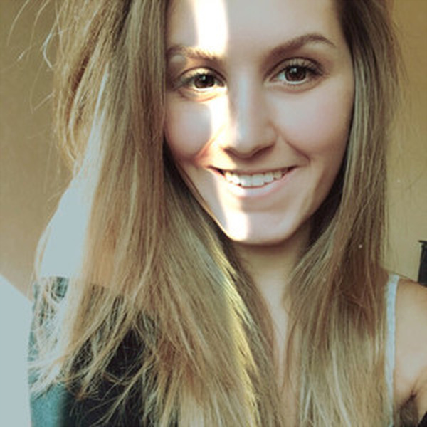 Alexane - Prof de français - Hanches