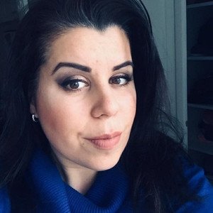 Emel - French tutor - Bournemouth