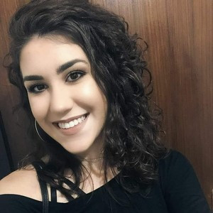 Caroline - Professor de maquilhagem - Cinquentenario