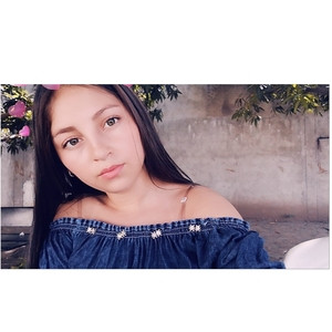 Angie - Profe de psicología positiva - Puente Arancha