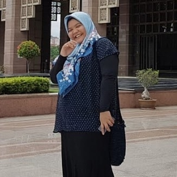 Farah Audia - Guru bahasa inggris - Bekasi