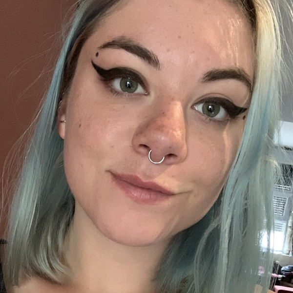 Camille - Prof de néerlandais - Frameries