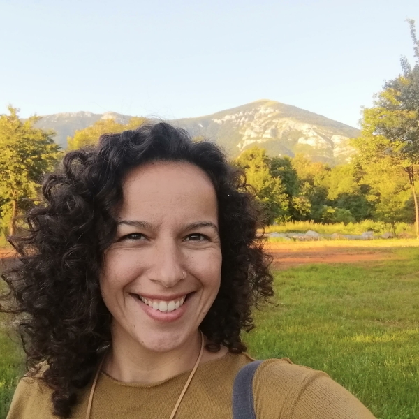 Luana - Professor de inglês - Niterói