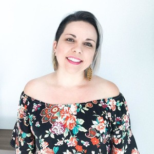 Renata - Professor de redação dissertativa - Paraguaçu Paulista