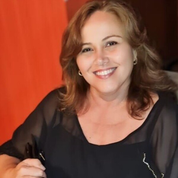 Ana Paula - Professor de português para estrangeiros - Centro