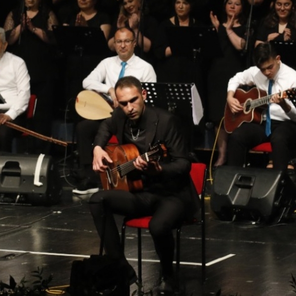 Bilal - Klasik gitar öğretmeni - Sivas