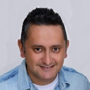 Adilson - Prof de iniciação à informática - São José