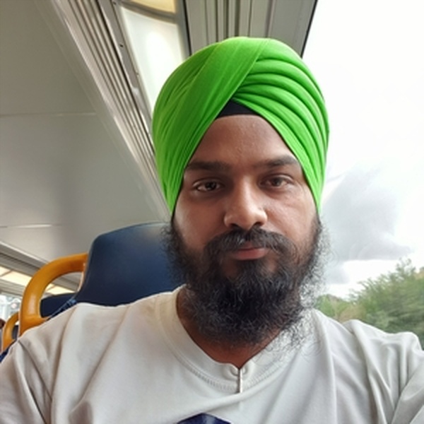 Harsharan - PHP teacher - West Wollongong