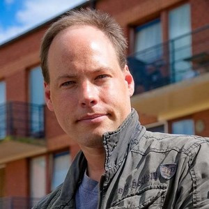 James - Prof de programmation - La Louvière