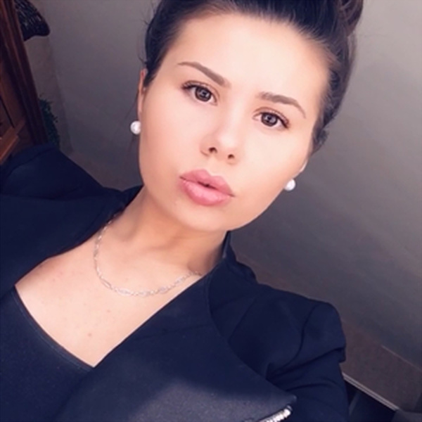 Lola - Prof de français - Clichy