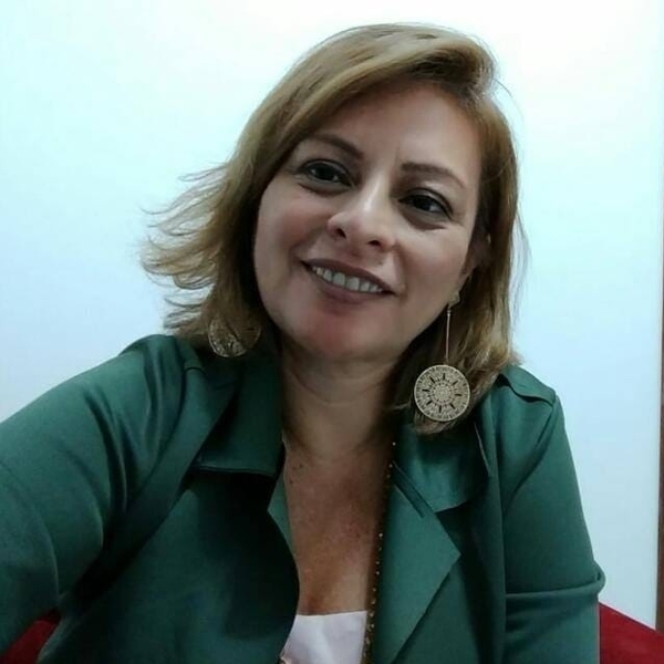 Adrienne - Professor de coaching de busca de empregos - Manaus