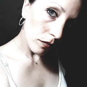 Lucila - Profesor medicina alternativa - Córdoba
