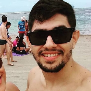 Lucas - Professor de matemática - Recife