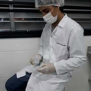 Gabriel - Prof de farmácia - 
