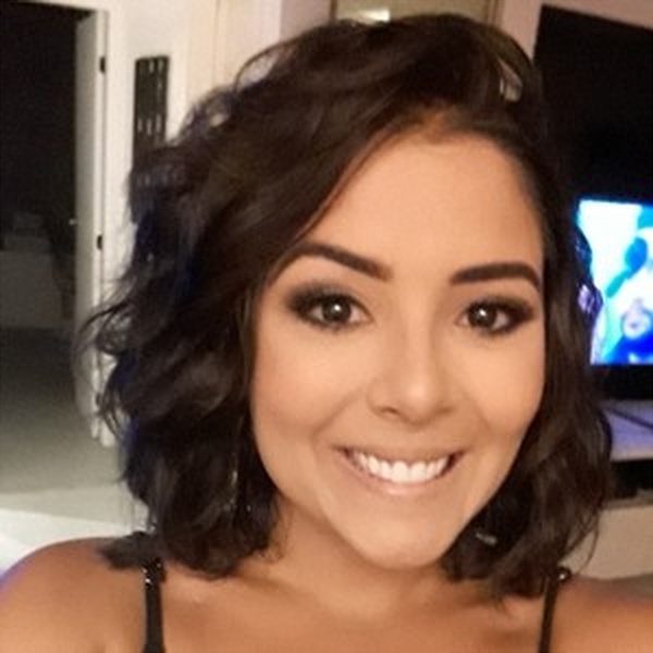 Gabriela - Professor de Biologia Celular - 