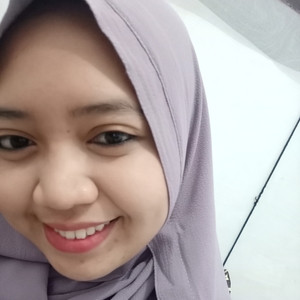 Lissa - Guru matematika - Jakarta