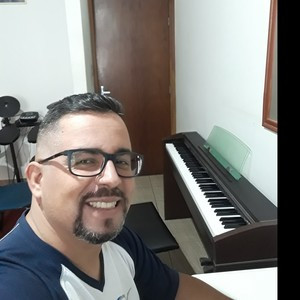 José Alex - Prof de teoria musical - Conjunto Habitacional Terra dos Ipes I (Norte)