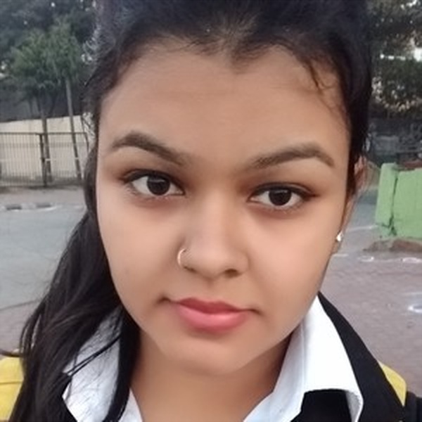 Pooja - Graduate Diploma in Law teacher - Indore