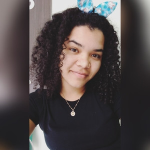 Isamara - Prof de preparação para acesso a escola de gestão - Ri