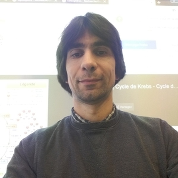 Olivier - Prof de biologie - Sombreffe