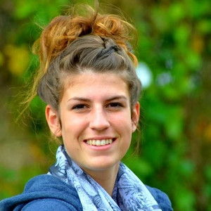 Julie - Prof de soutien scolaire - Saint-Thégonnec