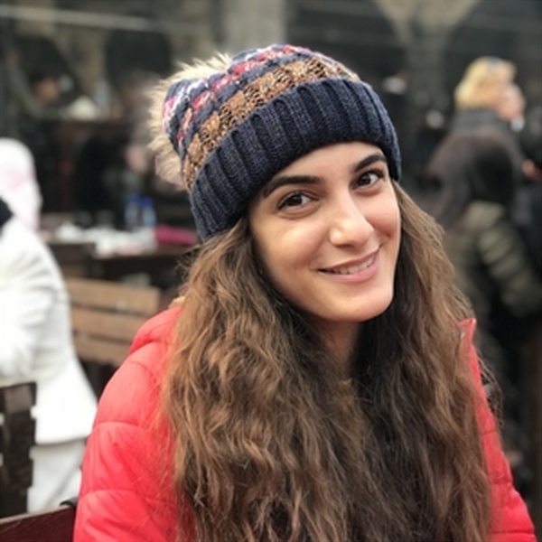 Hande - Matematik öğretmeni - Ankara